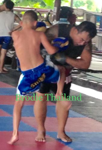Brodie Munro training Sityodthong Camp Thailand